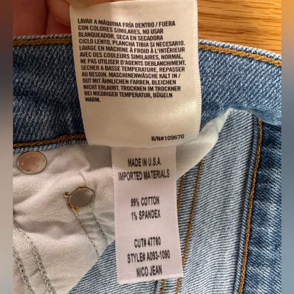 Agolde Women's High Rise Nico Jeans in Light Blue - Picture 6 of 8